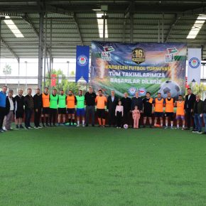 KARDELEN ÇİÇEĞİ FUTBOL TURNUVASI “ÖZGÜR GAZZE” TEMASIYLA BAŞLADI