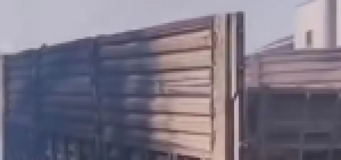 Adana’nın Ceyhan ilçesinde iki dorsede yangın çıktı